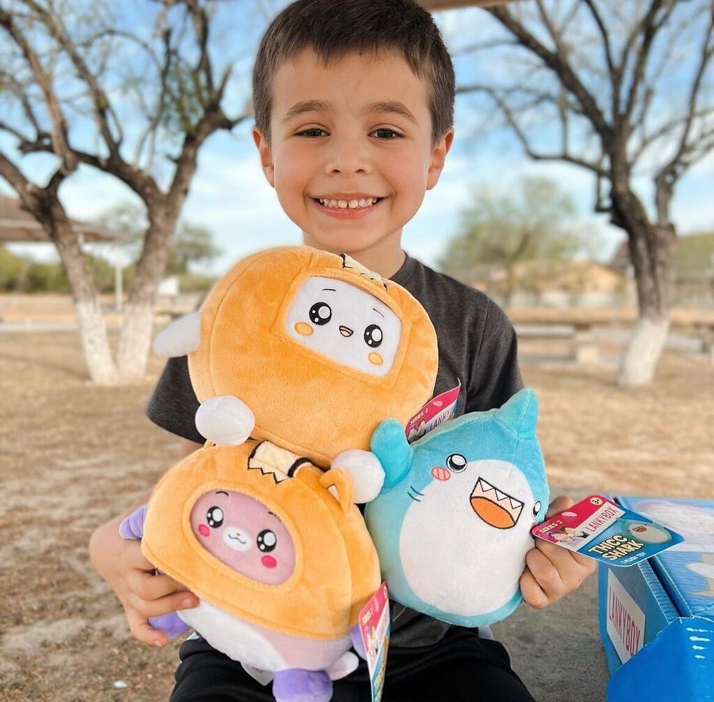 Which one of the Thicc Plush from series 2 LankyBox toys is your favorite? We know it’s hard to choose! #lankybox instagr.am/p/CrjlQQ8POej/