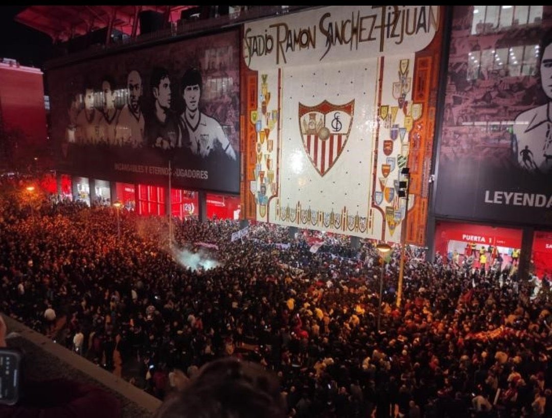 Este año Luchamos , perdimos , lloramos , sentimos el fracaso , seguíamos peleando y seguíamos fracasando…y ahí es donde se marca la diferencia …dicen que nunca se rinde.
Somos grandes !!!!
#lomejorestaporllegar