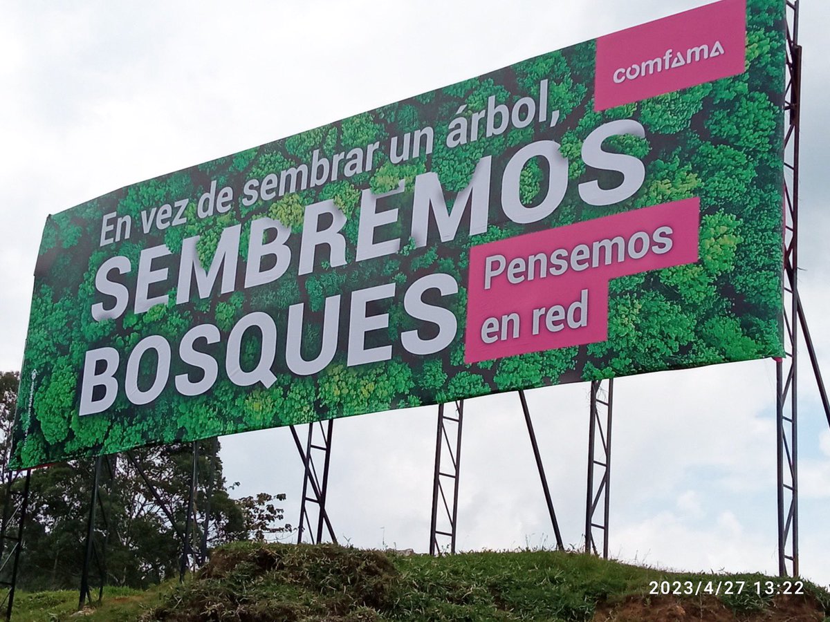 Comfama's tweet image. Queremos que nuestras conversaciones sean iniciativas inspiradoras. Tenemos nuevas vallas, ¿te animas a que juntos sembremos un bosque?