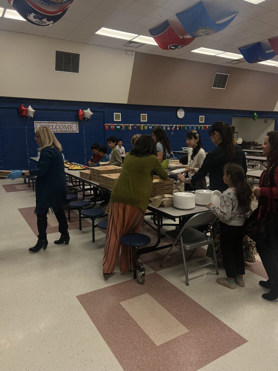 OHarold74's tweet photo. Coventry Cougars and Bethel Manor Eagles join together at CES for a family fun night of games and pizza! @CoventryYC @BMESEagles @YCSD https://t.co/GsLQjMojnA