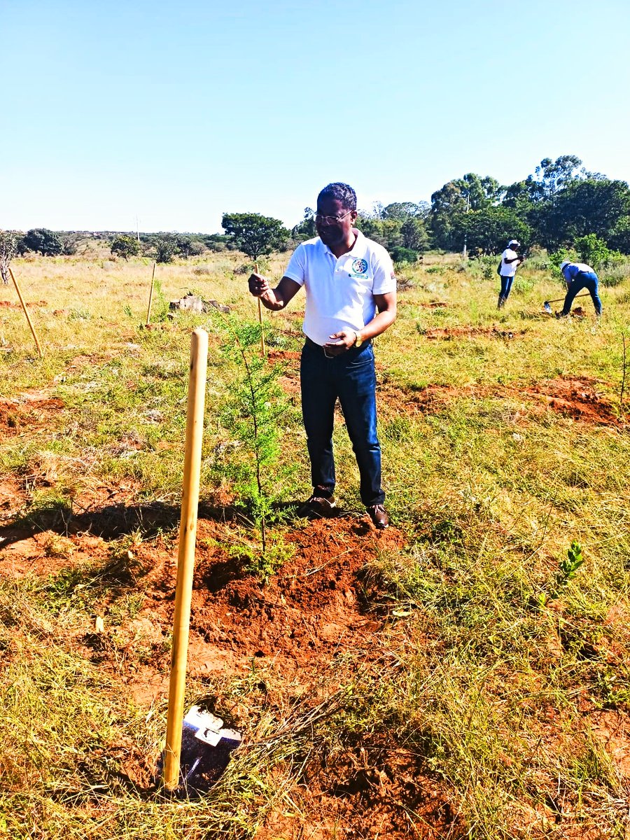 minamb2023's tweet photo. Angola acolhe a IX Reunião de Ministros do Ambiente da CPLP- Comunidades dos Países de Língua Portuguesa, de 27 a 29 de Abril na província da Huíla sob o lema “Emergência Ambiental no Cenário Actual de Múltiplas Crises”, 
#MinistériodoAmbiente
#IXMinistrosdoAmbientedaCPLP
#huíla https://t.co/CXKz5FjLRV