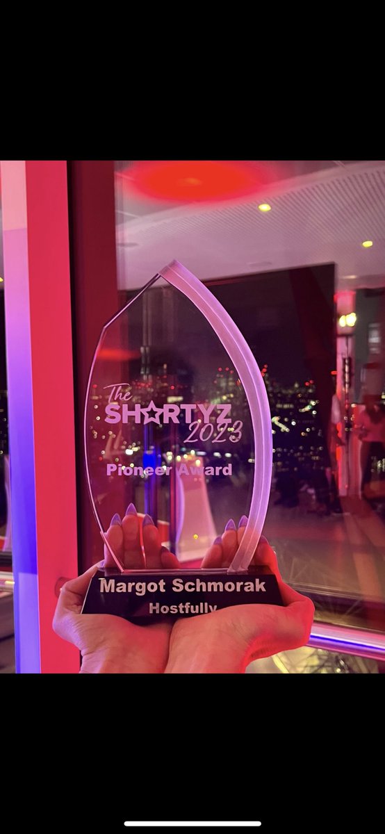 Margot Schmorak tweet media