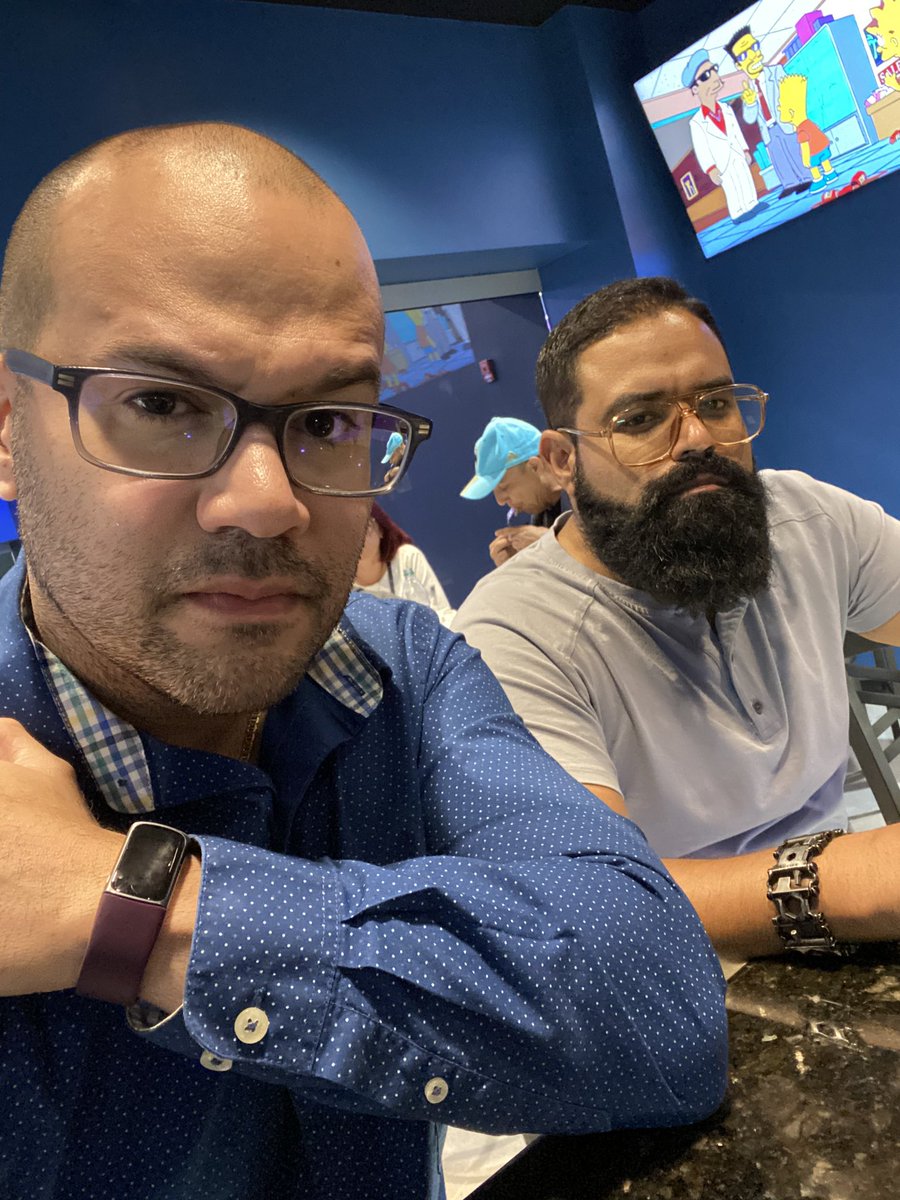 wimaya's tweet photo. Los bros llegaron a #OurHouse.
Me gusta el vibe.

Felicidades @Rob116Gaming , @Monopr, @RedRoosterTeam1 y todo el equipo de trabajo por el opening.

A comer!! https://t.co/9IuZEdJmAU