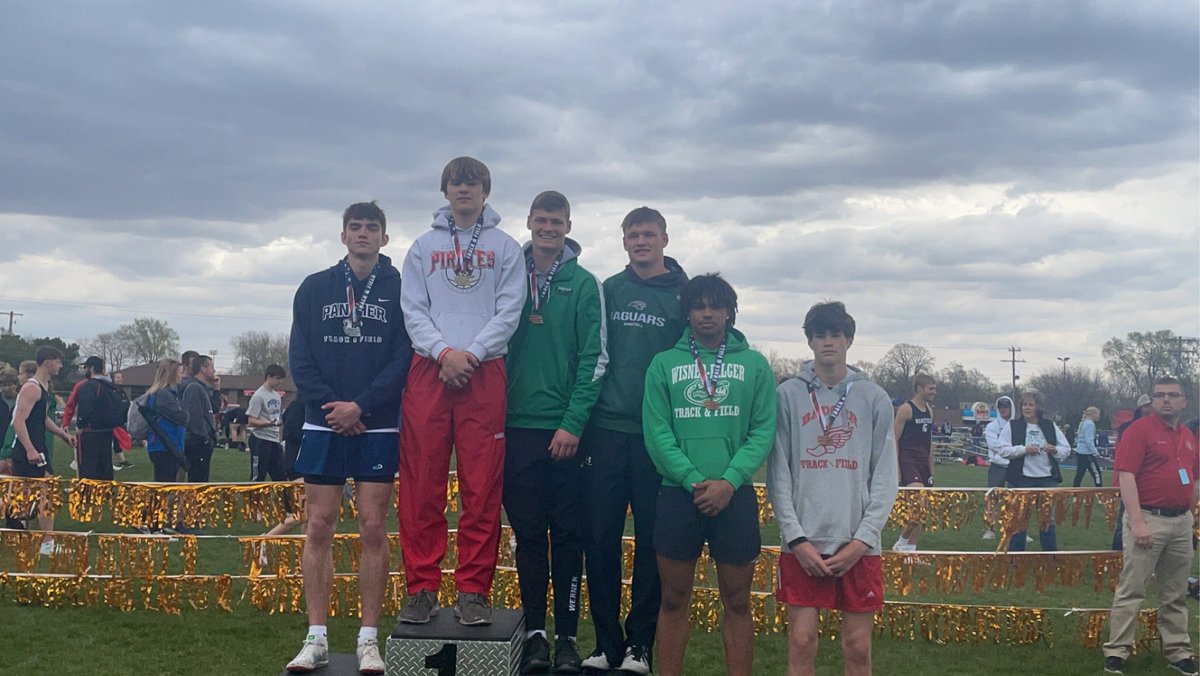 tjhilsinger's tweet photo. @ENottlemann gets 2nd in High Jump at the Norfolk Classic today. 🥈 https://t.co/ome8yFlTrD