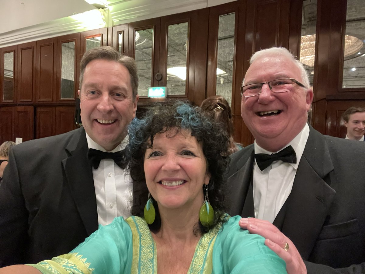 HmmMoorhead's tweet photo. Delighted to be with 2 legends @LivingstoneJim @Patton_J911 at the NI healthcare Awards - massive congrats to Jim on lifetime achievement award!!! https://t.co/wSEBVt7tgQ