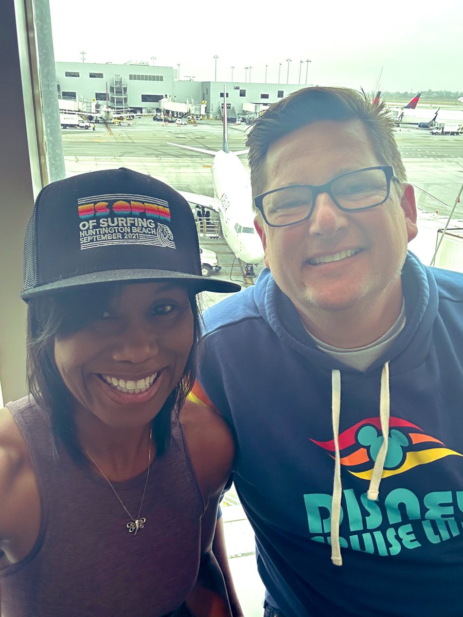 Berkenda's tweet photo. @OmniAirCon well 2/5 of the team is in the air!!! We’ll see you at Plugfest! https://t.co/DaVMXxzYS3