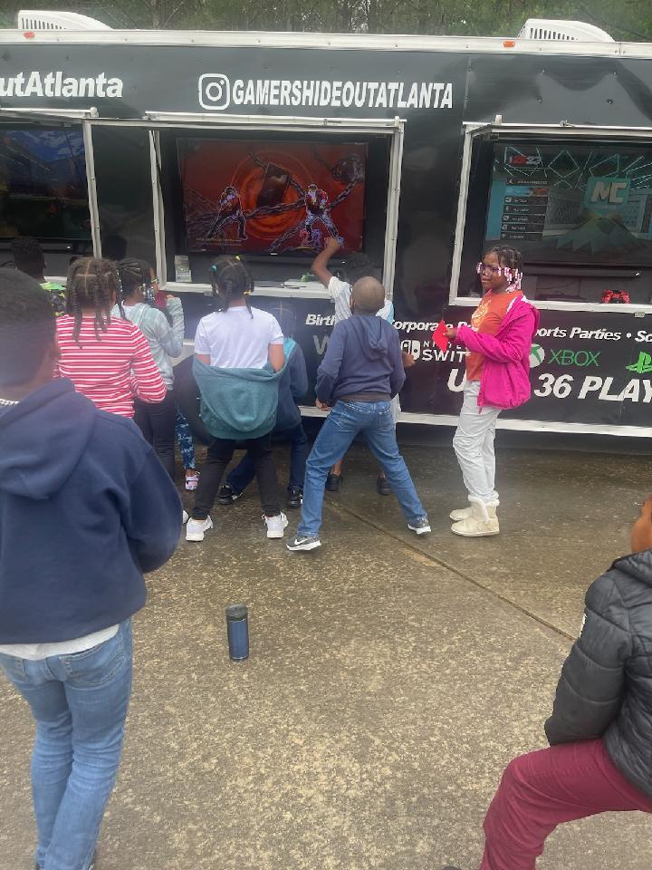 Dr. Grace Love tweet media