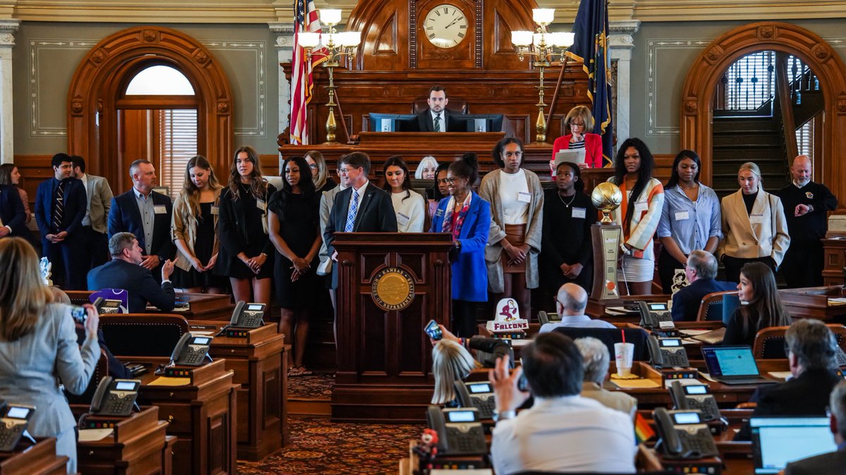 KUWBball's tweet photo. A day at the State Capitol 😊 https://t.co/T7AI7kcrW2