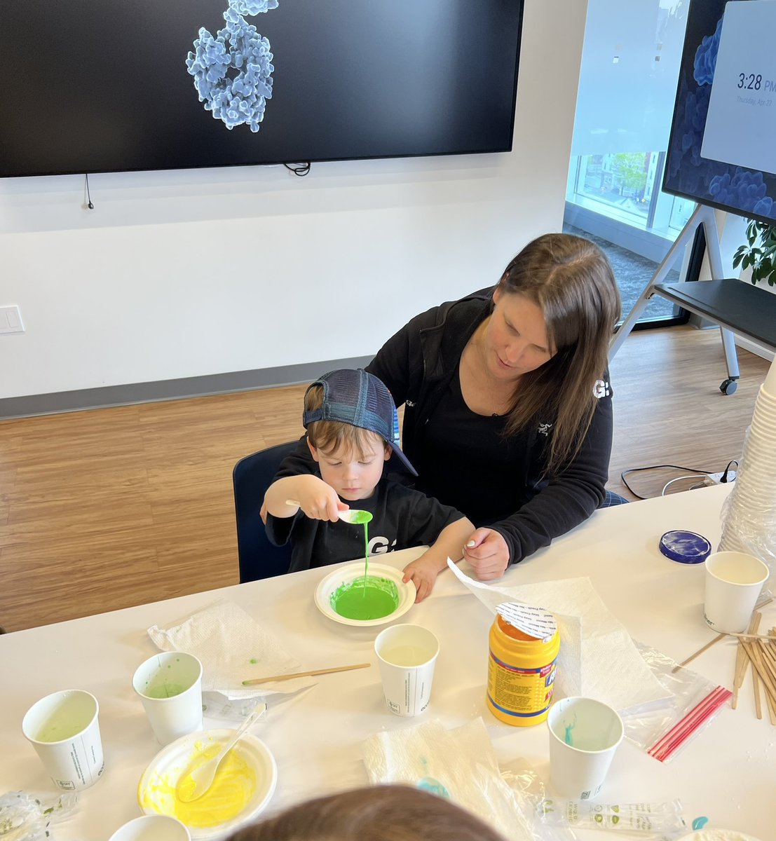 gibsmk's tweet photo. We had so much fun at @generate_biomed bring your child to work day! Thank you to all of the Generators who planned and executed such a thoughtful and entertaining event for our families.
#TeamGenerate https://t.co/YbsyyWuEwJ