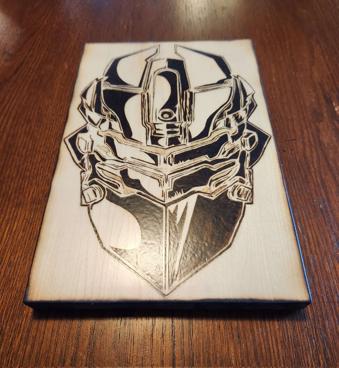 WoodburningTom's tweet photo. After many months chilling on the shelf, this Dead Space piece finally found its home with @TheDennisFant. https://t.co/VLr74rkj9o