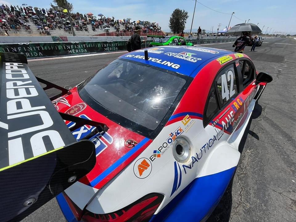 PrimeSportsRace's tweet photo. Arranca la segunda carrera en la categoria GTM Pro 1, Santiago Nieto y Rudy Camarillo, buscarán la primer posición del podio en esta nueva prueba.
#GTMPro #GTMPro1 #SuperCopaMex #SuperCopa #AurodromoGDL #Guadalajara #AutodromoToluquilla #GrilloNieto #RudyCamarillo https://t.co/j3qdX6KMeG