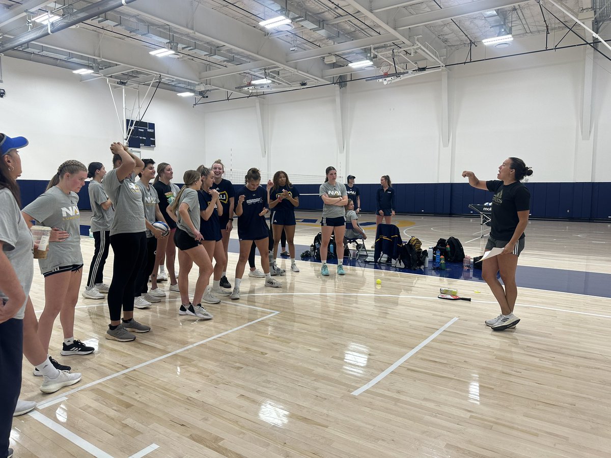 NAUWomensHoops's tweet photo. Lumberjack Olympics with @NAUVolleyball was a blast!!! 

#RaiseTheFlag https://t.co/SuNYIm8LVv