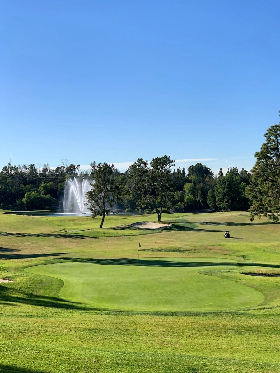 omardelrap's tweet photo. Record the golf course of Asia Pacific Palms Resort Hotel, about 20 minutes drive from downtown Los Angeles on industry hill. The hotel has two 18-hole golf courses and a driving range. This is one of them, the morning sun is just right, because it is on the mountain, overlooking https://t.co/rxQTRGSaLi