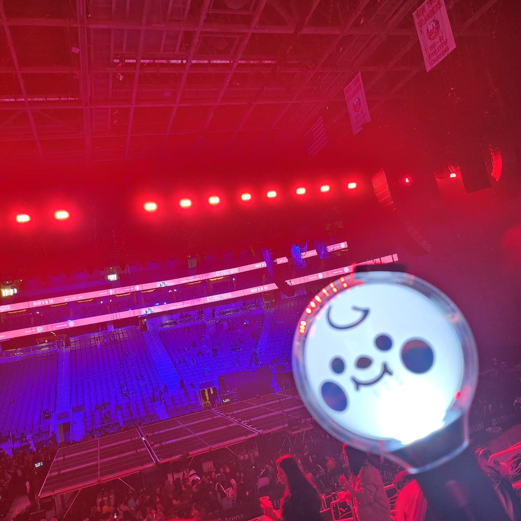 juicy_sammy's tweet photo. 오늘의 시야🥹💜👍
#D_DAY_TOUR
#SUGA_AgustD_TOUR 
#SUGA_AgustD_TOUR_in_NY
#SUGA #AgustD #슈가 
#BTS @BTS_twt https://t.co/qHhj1wen4H