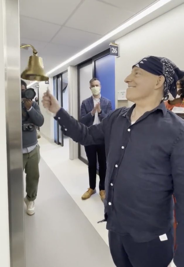 AZ_Brittney's tweet photo. Congressman Jamie Raskin rings the bell after 6 rounds of chemo and is officially in remission! He is a hero and an inspiration! 

Drop a 💙 and RT to congratulate him! https://t.co/C2fcxMYNRQ