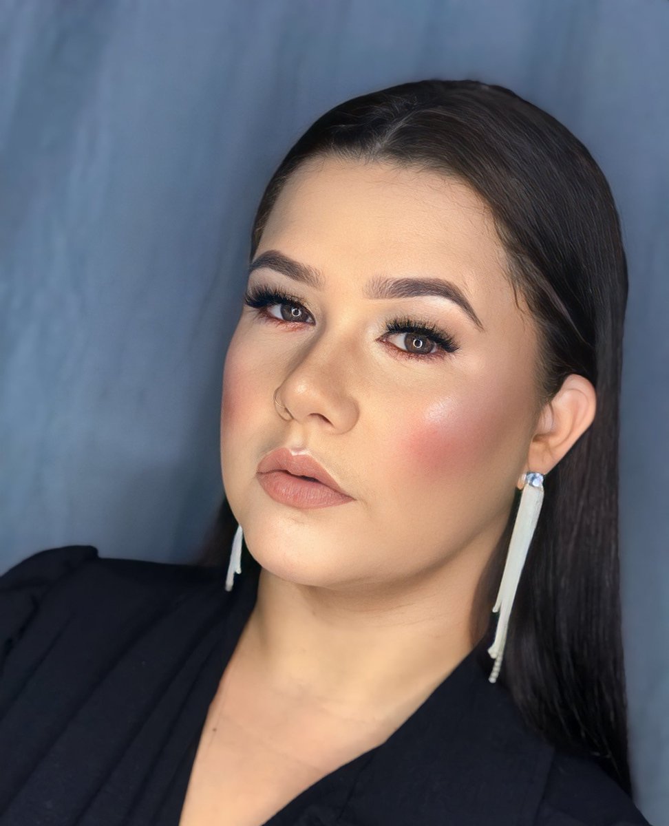 MaayM4chado's tweet image. Agenda aberta para maquiagem profissional, corre guria e marca já teu horário 😍❤️

Rolando no meu story do insta uma promo que tu vai ama, se joga e vai lá vê 🤌🏻😍 
instagram.com/maay_m4chado?i…