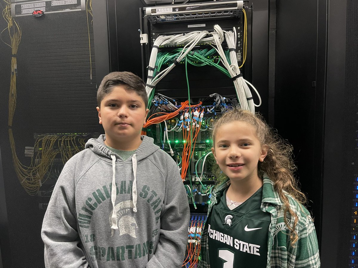 YesimAskin's tweet photo. @TechAtMSU @MSUWLO Great job at data center!! https://t.co/0UYdlIU90o