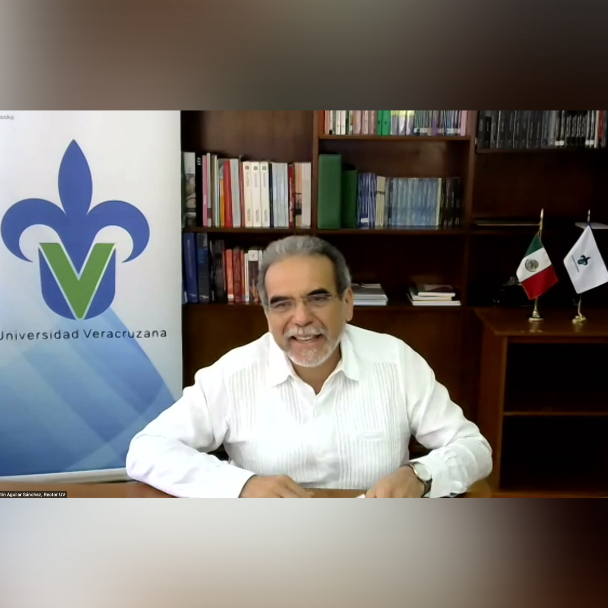UVeracruzanaMx's tweet photo. #LoLeíEnUniverso
Lectura y escritura, preocupaciones y ocupaciones prioritarias, así lo comentó el rector Martín Aguilar Sánchez, al inaugurar el II Congreso Iberoamericano de Universidades Lectoras “Imaginarios de la paz y la palabra”.

Detalles en:  https://t.co/gCQaJApqpF https://t.co/H8SWT09NHh