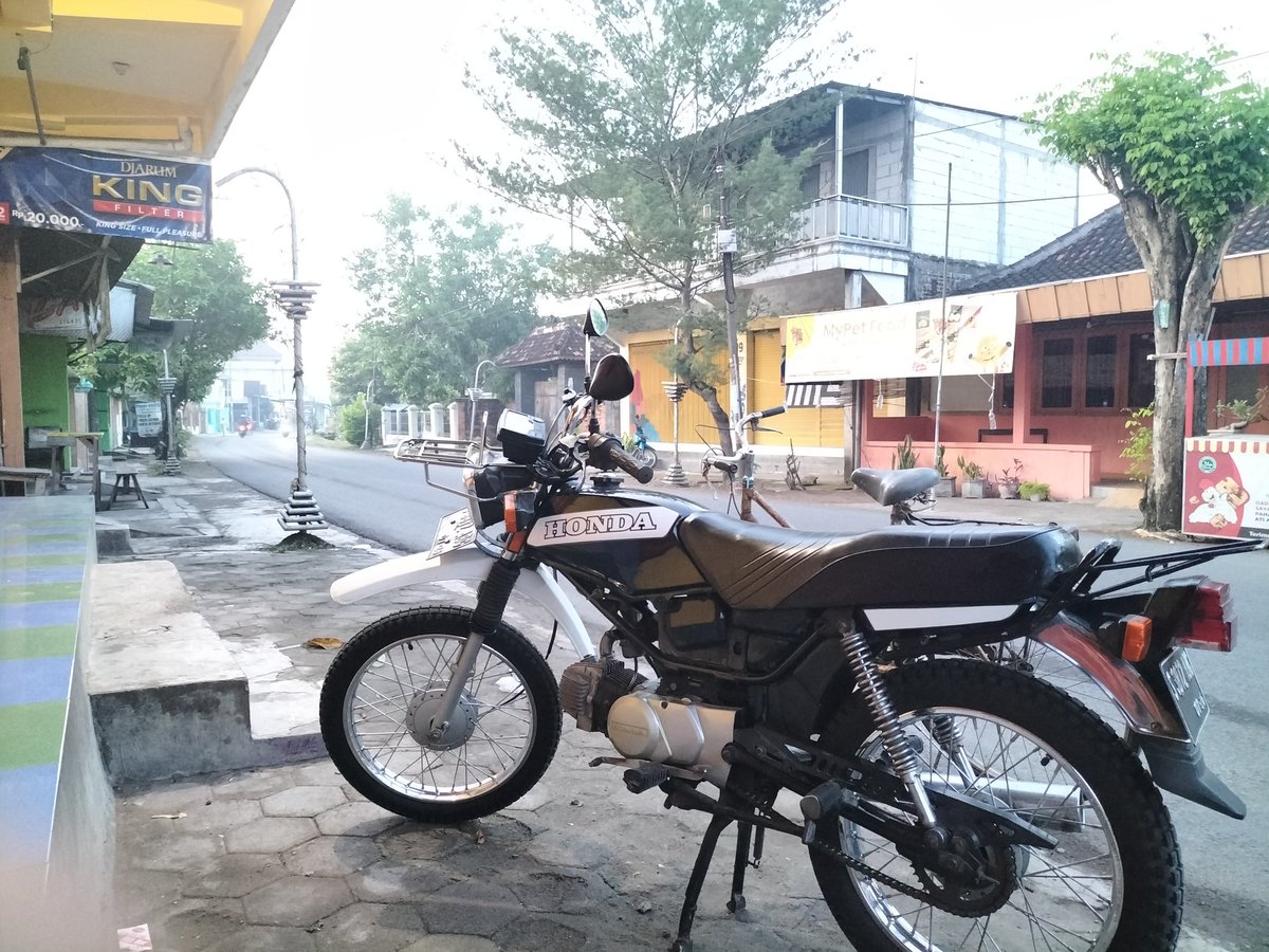 JongLelana's tweet photo. رحلة في الدارنوى
٢٨-٤-٢٠٢٣
#Bojonegoro #Hondaハート
#EkspedisiBojonegoro #Kasiman #Padangan #Cepu https://t.co/XQeeqBr4Gp