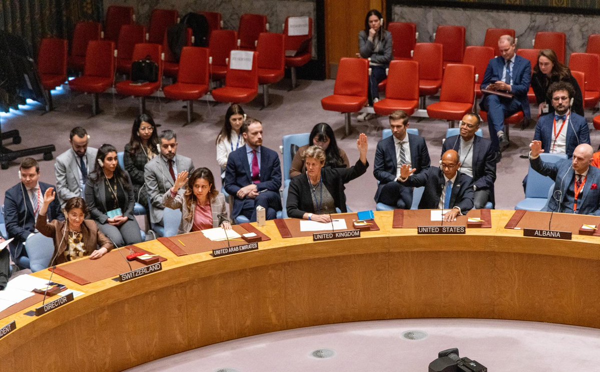 UAEMissionToUN's tweet photo. 🚨Adopted 🚨

Today, the UNSC unanimously adopted a resolution proposed by the UAE and @JapanMissionUN as co-penholders that condemns the Taliban’s decision to ban women from working for the UN in Afghanistan and calls for the reversal of the policies that restrict women’s rights. It was co-sponsored by more than 90 countries and, for the first time, more than 28 countries from @OIC_OCI.

#UAExUNSC