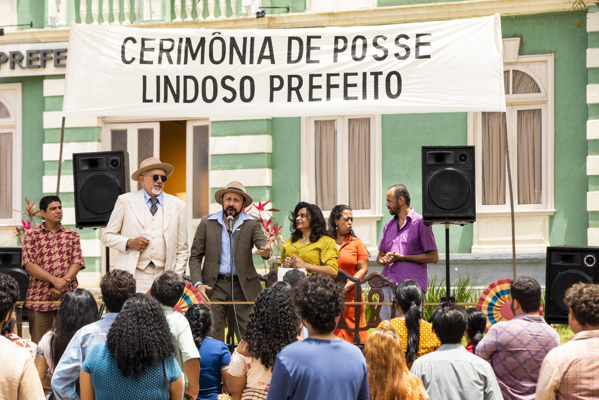Bora ver o que a turma de Pitombas vai aprontar nessa terceira temporada de #CineHolliúdy? Vem comigo que a risada tá garantida! 🧡🎬