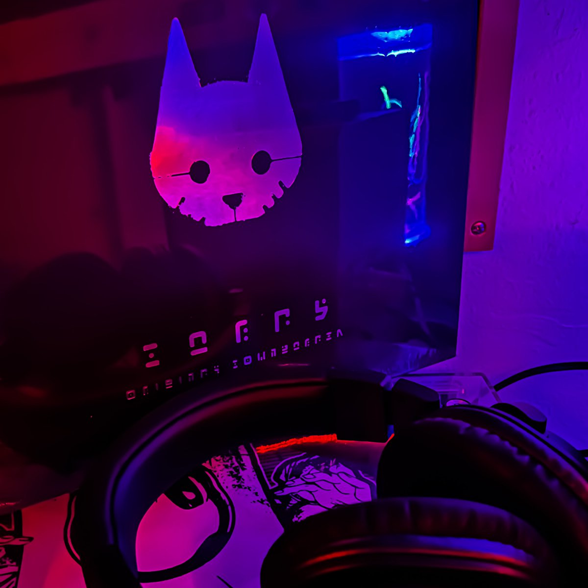 Bobblehead1337's tweet photo. Stray! #stray @A_i @iam8bit https://t.co/3CFOwhK903