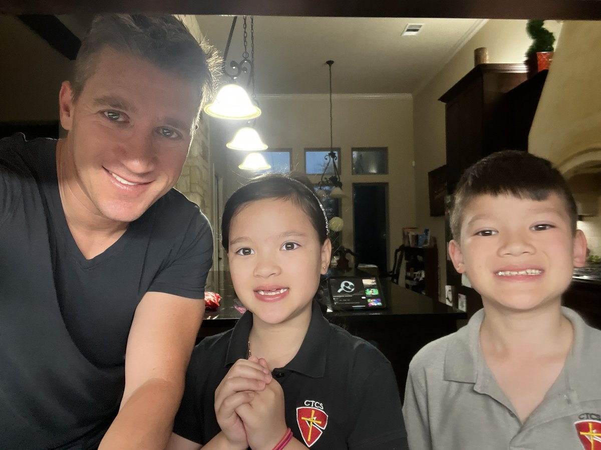 HuynhCassie's tweet photo. For all the learning I am doing during #IM2023 I have to give a big shoutout and thank you to @DCBoston08 ❤️ for holding down the fort at home. #supportivespouse #marriedtomedicine https://t.co/54zKTwDHR4