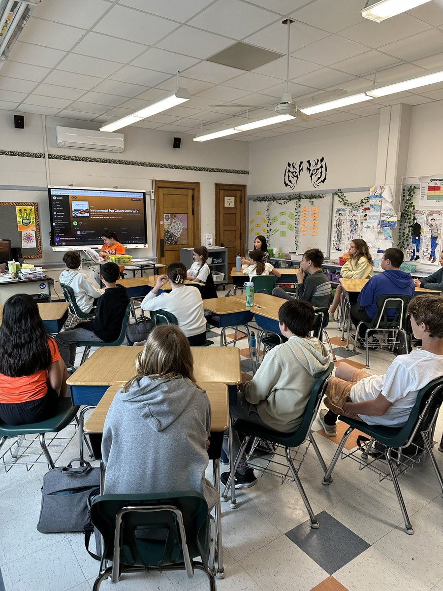 Favorite day of the year for the girls! Jam packed with such awesome activities! 🧡🖤🐯🧡🖤 So lucky to share my two loves with the school that I love! #bringyourchildtoworkday #tigersforaday #hwmountz #lovewhereyouwork