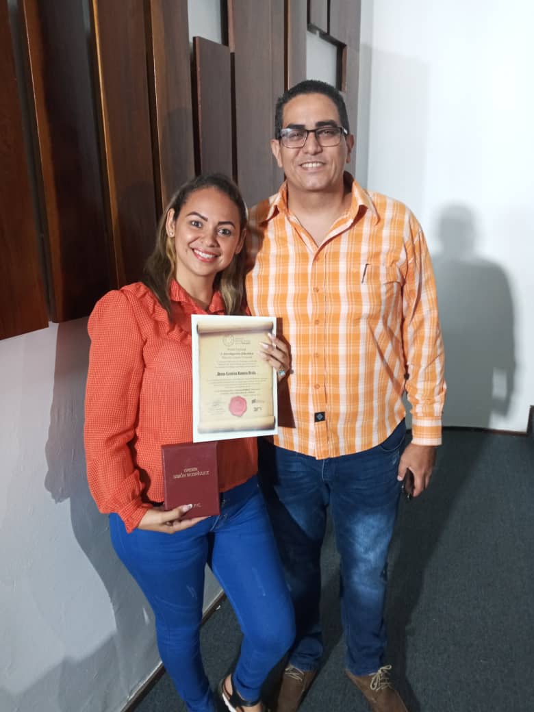 La #UNEM felicita a los ganadores del Premio Nacional de Investigación Educativa 2023 llevado a cabo por el @MPPEDUCACION en las menciones de historia insurgente, gestión curricular, gestión territorial, educación indígena y afrodescendientes.

Abrimos 🧵 1/2