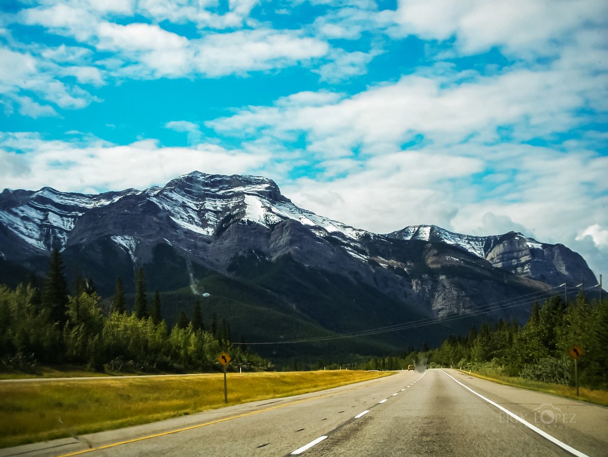 ErikLopezPhoto's tweet photo. Road Trip: From Calgary, Alberta, Canada to Bellevue, WA, USA in less than 12 hours. September 3rd , 2008.

#ErikLopezPhotography #PSILoveYou #Photography #Kodak #KodakPhotography #TravelPhotography  #Canada #Memories #ThrowbackThursday #TBT #RoadTrip #BrokenPromises #Landscape https://t.co/8wF5RV9ej3