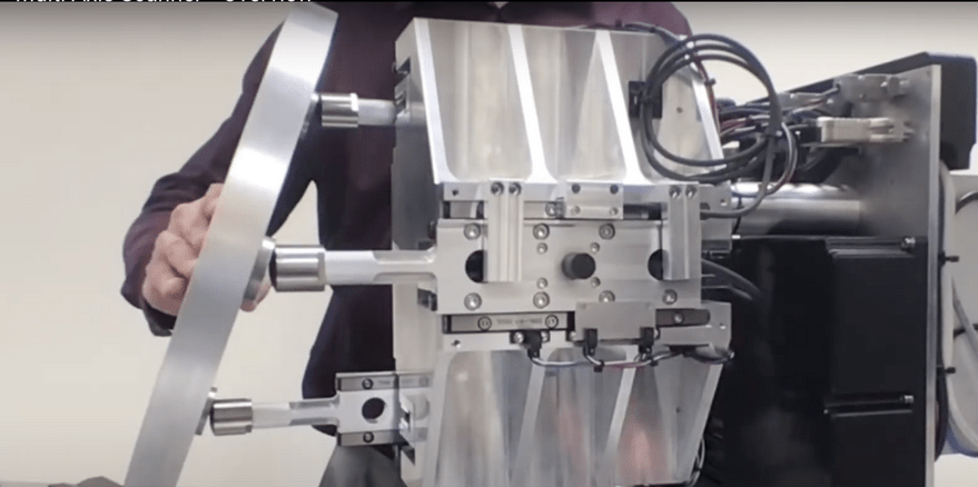 ActuSpace's tweet photo. Light Steering Technologies, une jeune entreprise du #NewHampshire, a remporté un contrat de 1,25 million de dollars auprès de l'armée de l'air américaine pour une technologie de pointage angulaire destinée à des applications pour petits satellites. https://t.co/NX8TZxbPTE