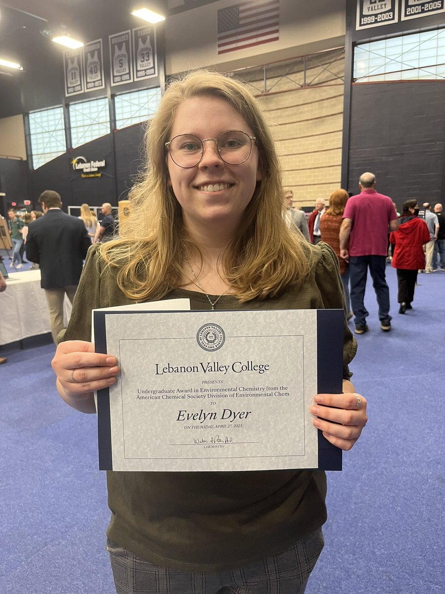 LVCEnvi's tweet photo. Congratulations to Evelyn Dyer (ENVI ‘23) for receiving the Undergraduate Award in Environmental Chemistry from the American Chemical Society Division of Environmental Chemistry!! #LVCEnvi #LVCChem https://t.co/CPYu16tJsR