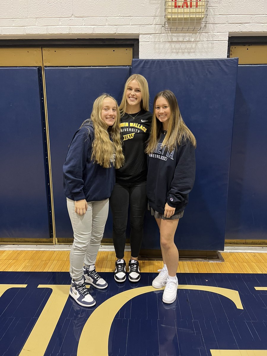 Hoban Girls Basketball tweet media