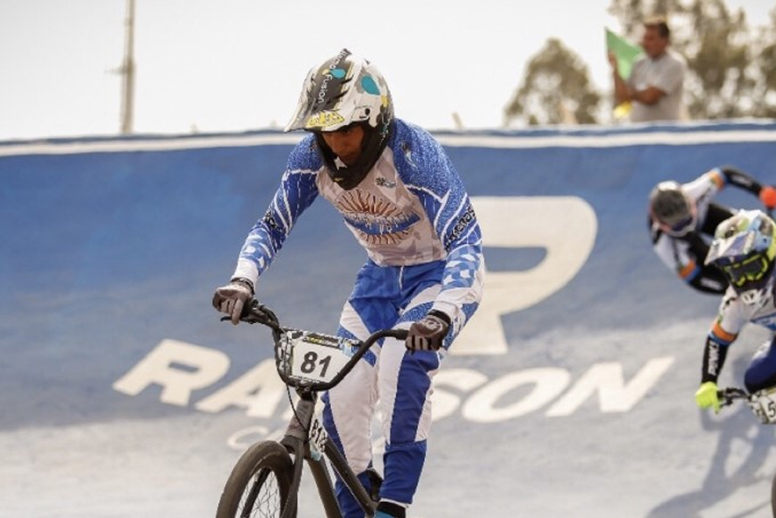 24 INVADEN BRASIL

El fin de semana comienza la Copa Latinoamericana #BMX en San Pablo. Round 3 y 4

La delegación nacional ya está lista para ir por todo

#FederacionArgentinadeBMX #BMXBrasil