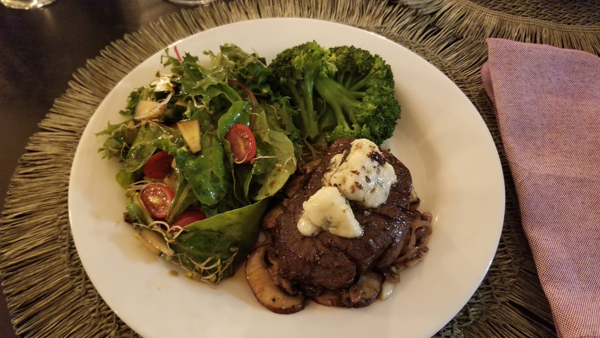 DeathMetalHero's tweet photo. Friends, Maniacs & Twitter peeps...I don't have enough characters to explain how AMAZINGLY DELICIOUS this was. A symphony of flavors dancing together & culminating in a steak so tender it seemed to melt in my mouth.
Chef's kiss @Flying__Feline
#mygirlsamazing #CommenceYaJealousy https://t.co/43ufZQPuRc