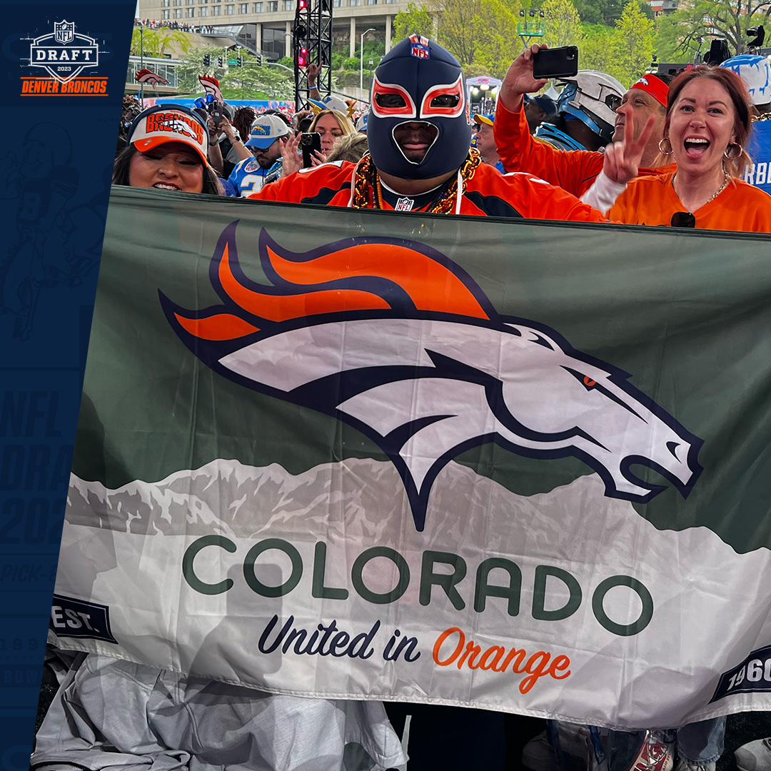 Broncos's tweet photo. 📍 #NFLDraft 

#BroncosCountry, represent! https://t.co/TXGq1cXhHL