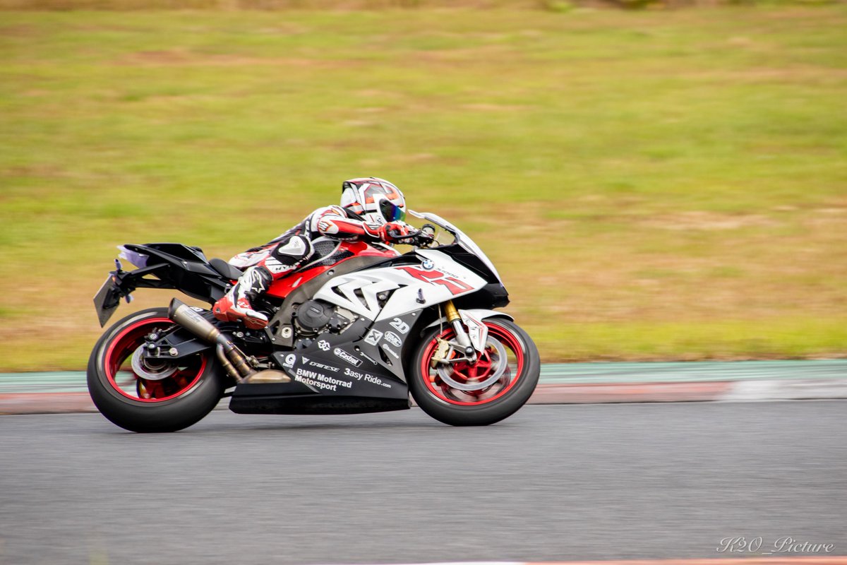 K2Opicture's tweet photo. おはようございます☀

2022.11.13
Rider: @xxxmof_gr 

#sony 
#α7iii 
#カメラのある生活 
#カメラ好きな人と繋がりたい 
#バイク好きと繋がりたい 
#写真好きな人と繫がりたい 
#ファインダー越しの世界
#キリトリセカイ
#バイク
#サーキット 
#袖ヶ浦フォレストレースウェイ https://t.co/hWfus8kBU7
