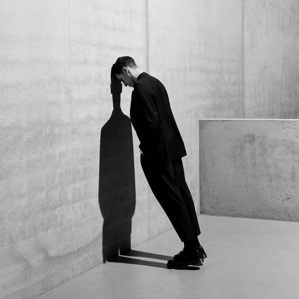 WAITING FOR A CALL OR A TEXT FROM THE ONLY PERSON I WANT TO HEAR FROM FOR THE DAY… NEVER CAME.