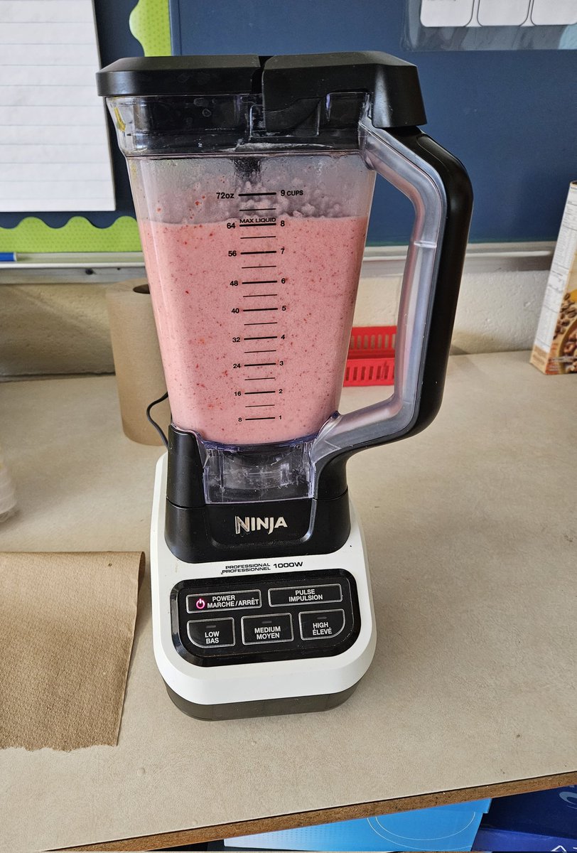 msjcorey's tweet photo. This morning, students in 4-Corey @Oldfield_Osprey discussed smoothies we've had and what we liked most about them and which ingredients had contributed. Then, we came up with a "recipe" - in comments. @HRCEHealthPromo  @HRCE_NS https://t.co/MPmfdPv9dA