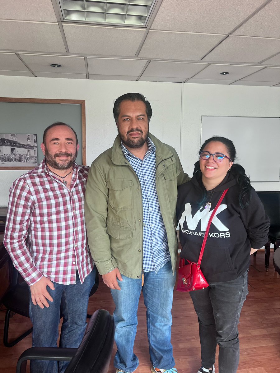 En reunión de trabajo con nuestro buen amigo Jorge Muciño Arias <a href="/JorgeMucino27/">Jorge Muciño</a> Director General de Gestión Institucional y Cooperación Cultural <a href="/ComunitariaCdMx/">Comunitaria Ciudad de México</a> 
<a href="/GobCDMX/">Gobierno de la Ciudad de México</a> <a href="/Claudiashein/">Claudia Sheinbaum Pardo</a> <a href="/poderdegreiskol/">pablo</a> <a href="/Luis_diazdeleon/">José Luis Rodríguez Díaz de León</a> 
#ColectivosCulturales #CooperativasCulturales 
<a href="/zahuita/">Gaby</a>