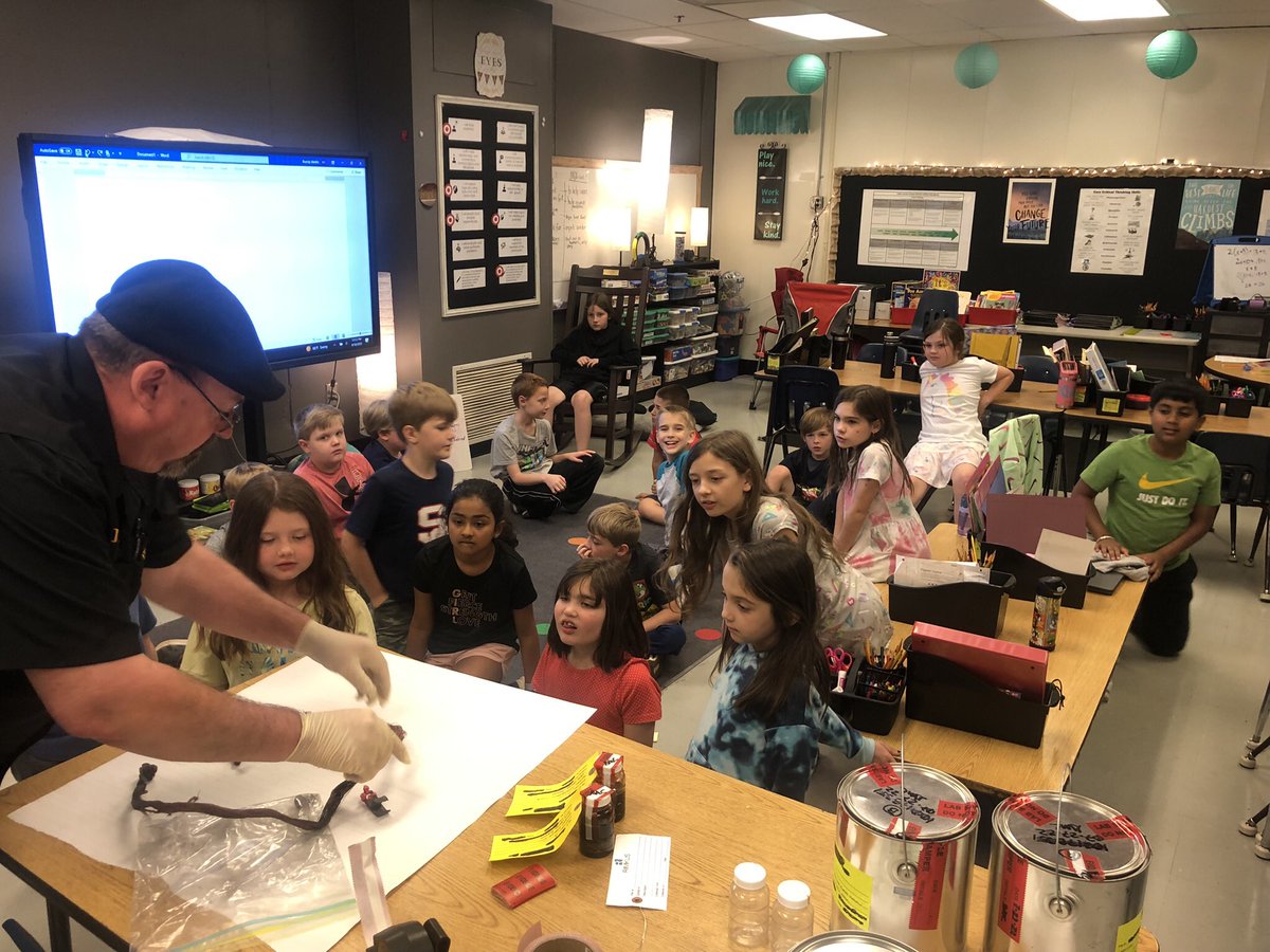 BrandMedlin's tweet photo. As part of our Evidence Everywhere unit, 2nd and 3rd graders met with an expert in the field of fire investigation! @keheleycomets @CobbAlp https://t.co/MSG9eCRZA3