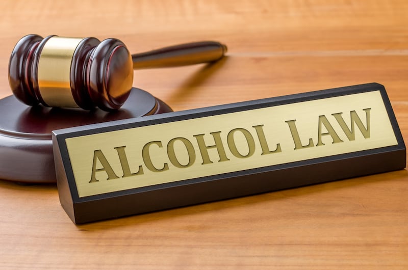 WarrenMetals's tweet photo. We need a license when we become an adult to have all freedoms until we're not responsible and our freedoms should be taken &amp; given back if we prove worthy.

Should people be allowed to drink #alcohol in public if they act right? https://t.co/L3GaZaj6dg #politics #law #America https://t.co/rdJwoXbbyU