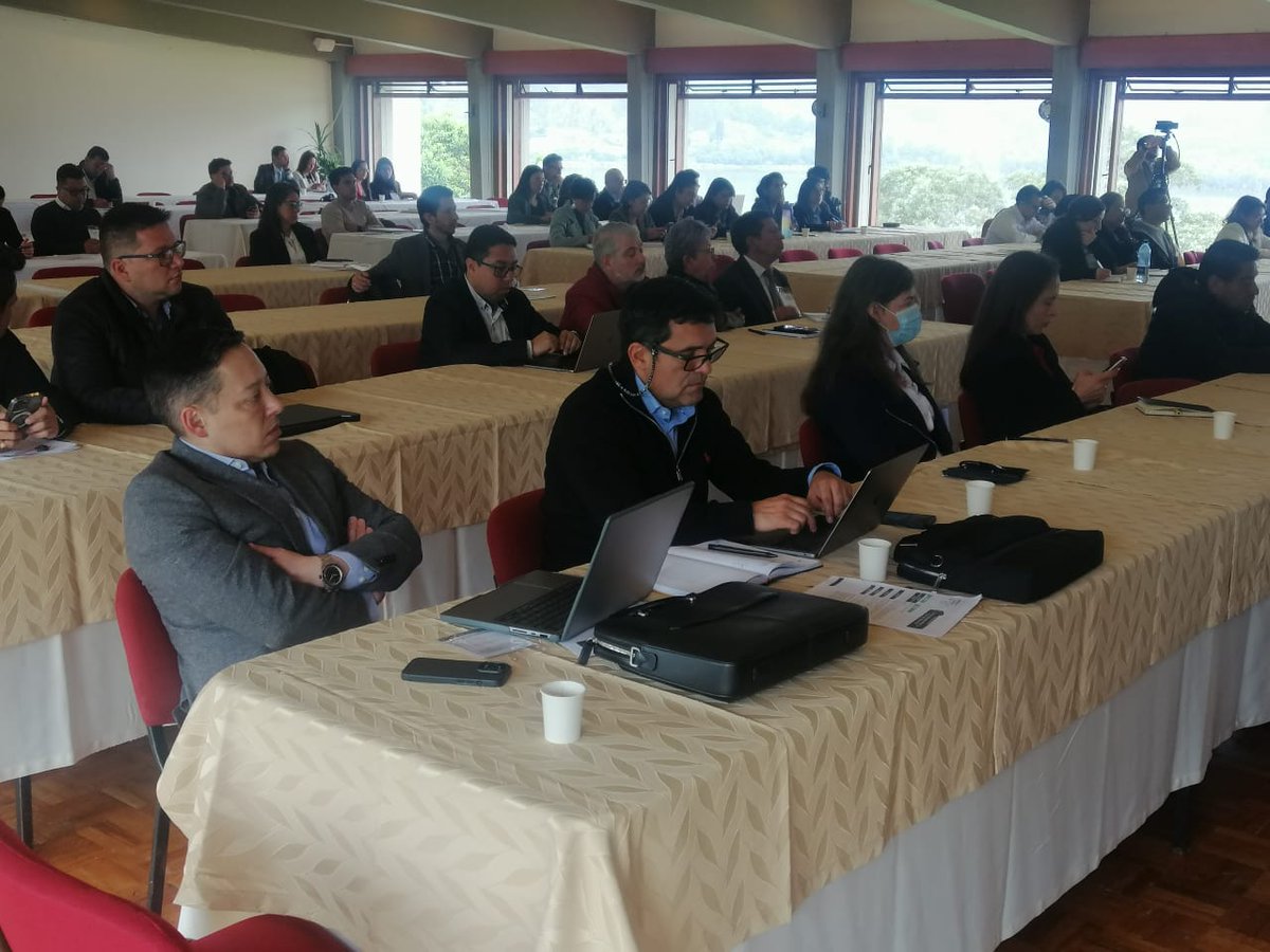 UPTCoficial's tweet photo. 📌#UPTCInforma | #UPTC participó en el Foro de expertos 'Una misión por la CTeI de #Boyacá' 👍

La jornada se desarrolló en #Paipa convocada por la @PlaneacionBoy 

[Hilo] 🧵👇 https://t.co/FtrmogCyNw