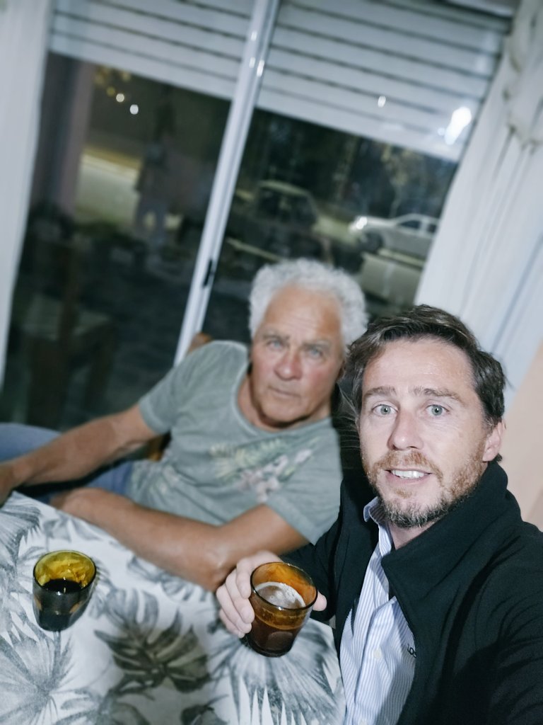 MarquitosGrilli's tweet photo. Cumple papá Grilli!! #69 https://t.co/60YqCOaof6