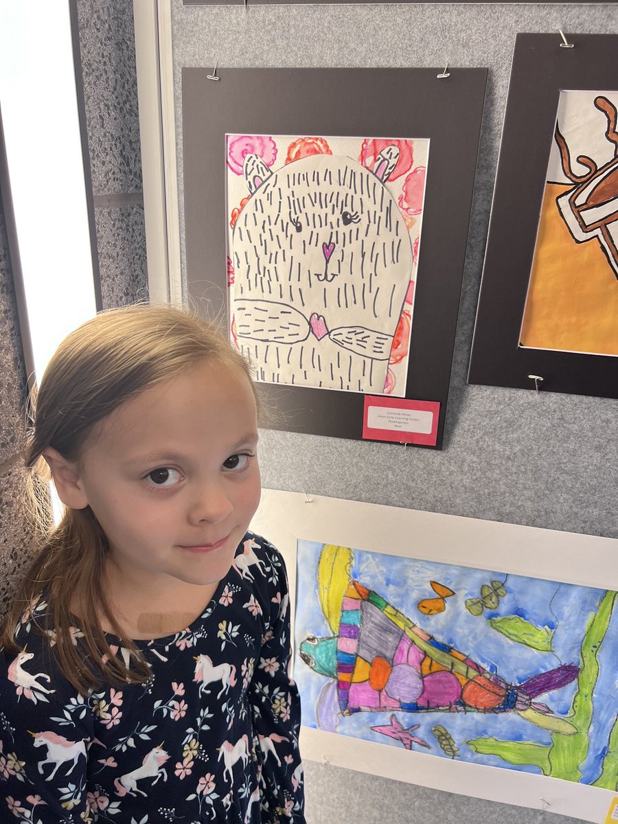 n_mintz11's tweet photo. Thanks @ben_hodge for choosing Carmody’s artwork for the Superintendents Choice Award!!! @SupportAvonSch @AVONELC https://t.co/FQmIPO4ErD