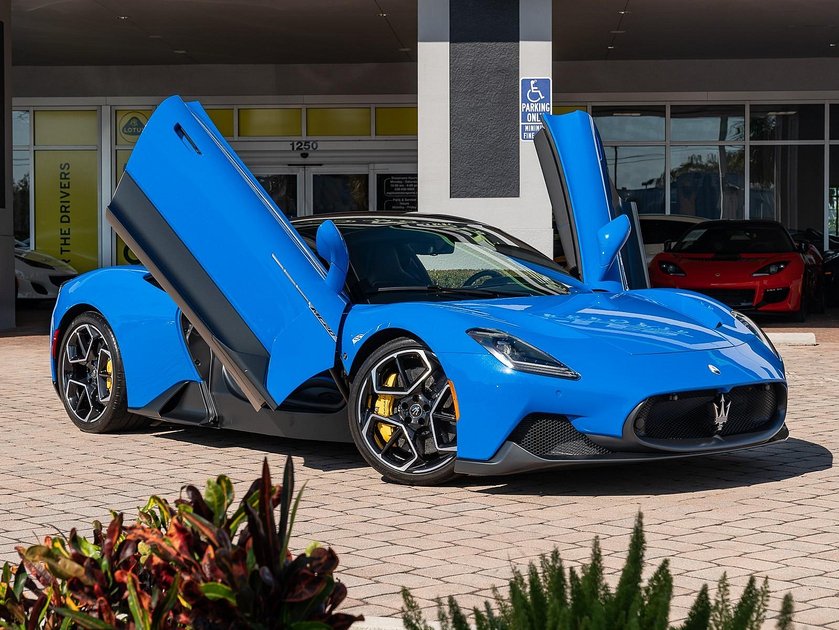 ExoticCarList tweet picture