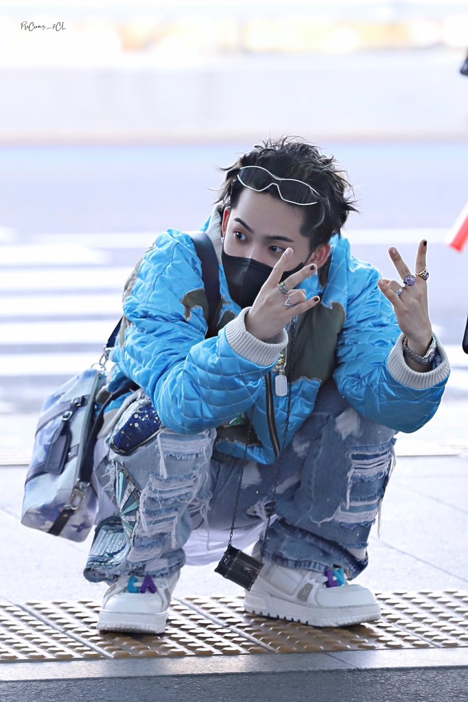 PreCious_7CL's tweet photo. 230428 ICN

#최현석 #CHOIHYUNSUK #ヒョンソク
#트레저 #TREASURE https://t.co/Kp4H88yjM9