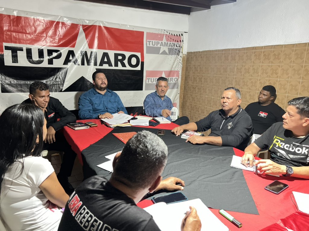 Occidente_MRT's tweet photo. #AlMomento Se desarrolla reunión con responsables de secretaria Electoral de los distintos estados del país presidía por el Secretario General Nacional @WBenavides_MRT 
En el marco de la planificación estratégica de #TUPAMARO. 

@NicolasMaduro 
@dcabellor 
@Tupa_Esteban https://t.co/Snr9wLXkf0