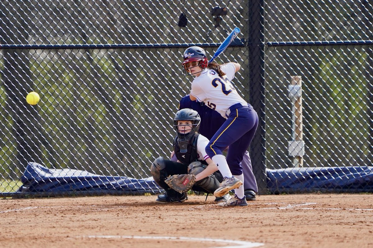 Longhorns win 5-3 against WCE today! Jillian Heimberger went 3-3 with an RBI and 2 stolen bases! Ria Rossman went 2-3 with an RBI and Ella Monthei hit an RBI double! Lots of hard hits from the whole team today!

We are now 8-4 for the season! Horns up! 🤘🥎🔥