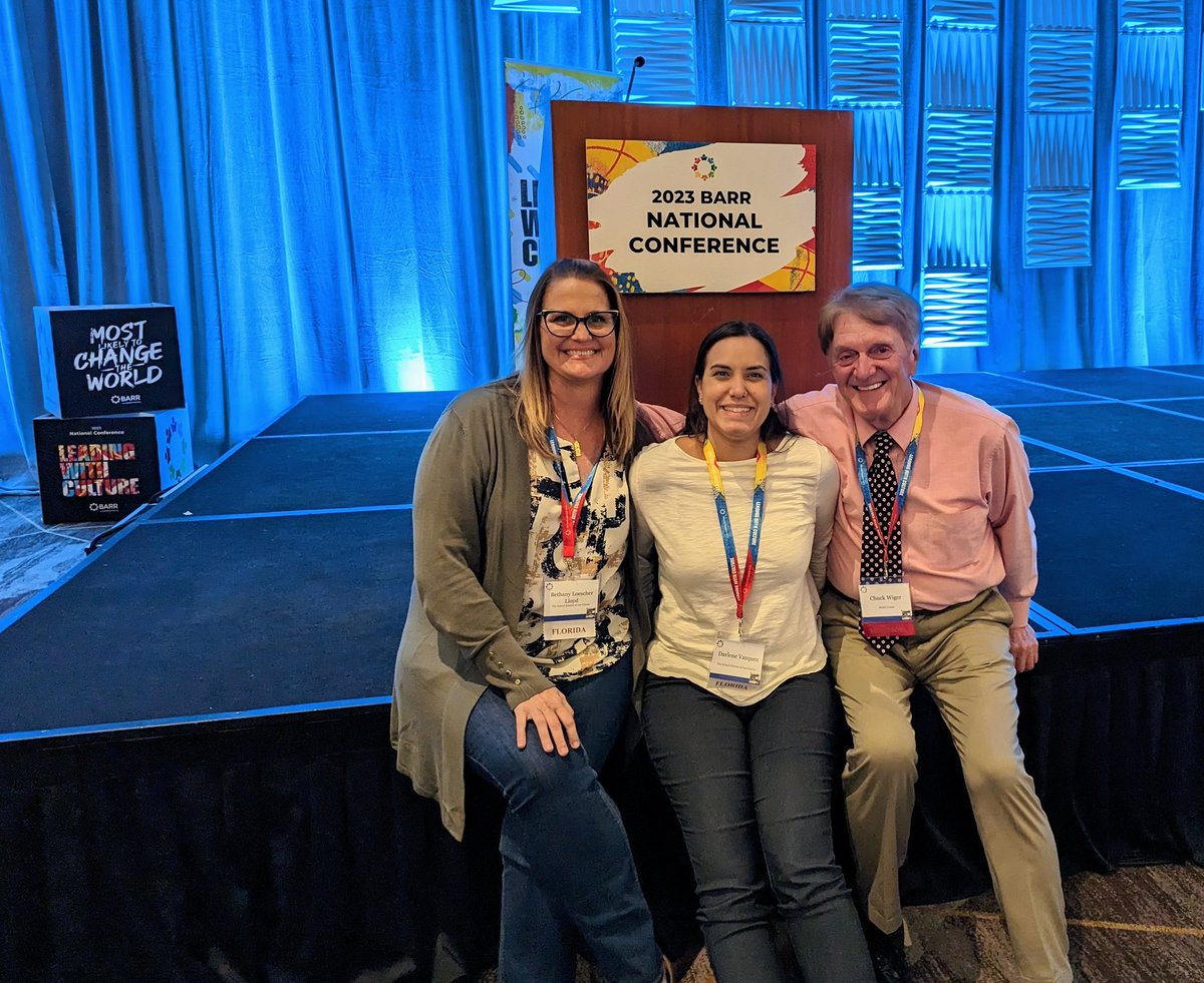 Loeschzone's tweet photo. Shared a table and good conversation with former US Senator and current @BarrCenter Government Relations Director @ChuckWiger at the #BARR2023 national conference. Lovely way to end the conference. @SouthFMHS  @edmathews https://t.co/IQhqWZxPUV